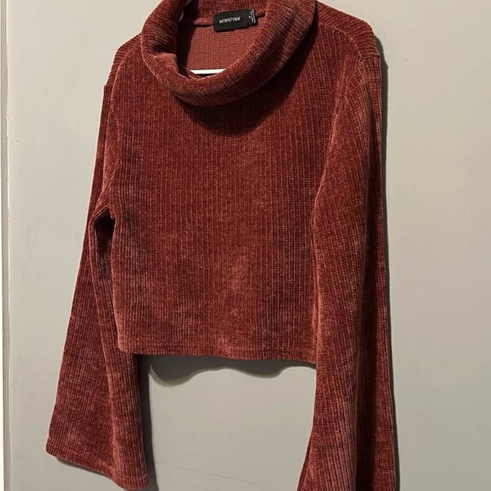 MINKPINK Sz Medium Rust Cowl Neck Cropped Sweater
